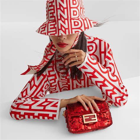 fendi rojo mujer